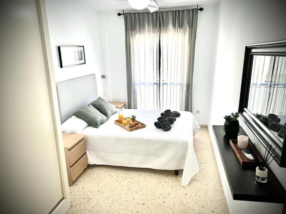 Apartamento El Rincon De Apolo. Atico Con Aparcamiento Gratis. Málaga Exterior foto