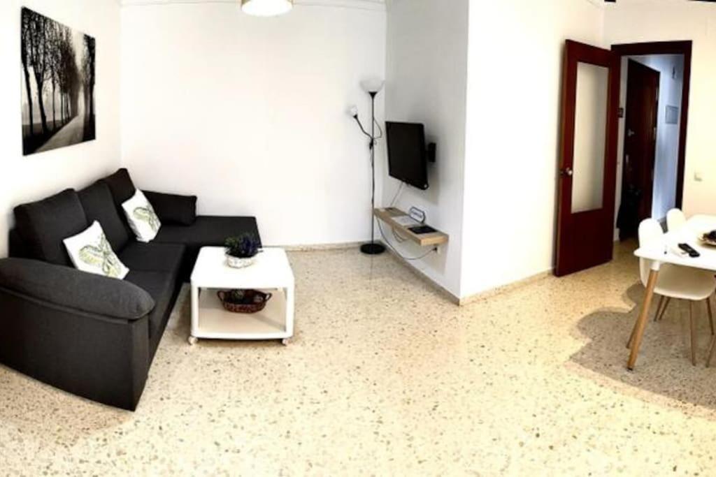 Apartamento El Rincon De Apolo. Atico Con Aparcamiento Gratis. Málaga Exterior foto